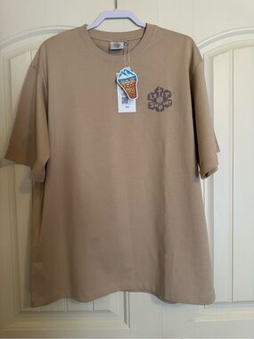 Men’s Snow Day Beige Graphic Tee - Short Sleeve Casual Top